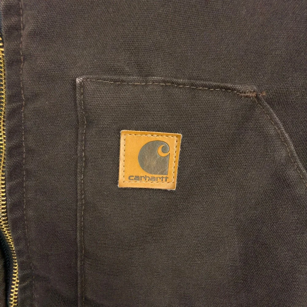 Carhartt Sandstone Vest Arctic Quilt Lined Mens Large V02 DKB Dark Brown EUC - Picture 8 of 10